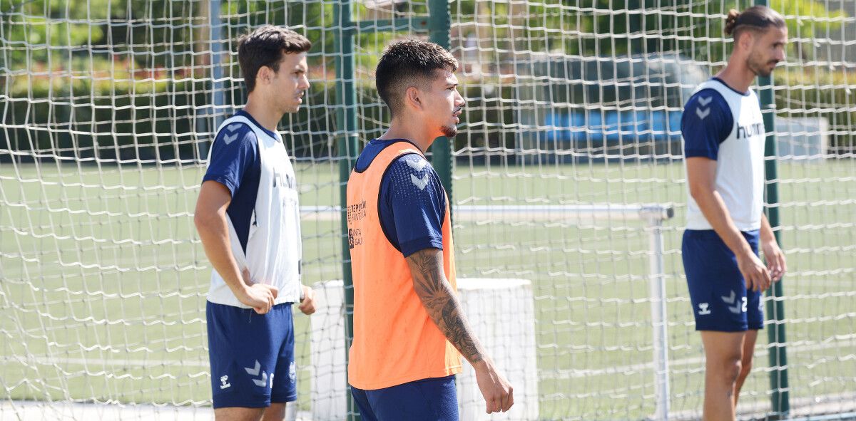 Benjamín Garay, adestrando co Pontevedra na Xunqueira