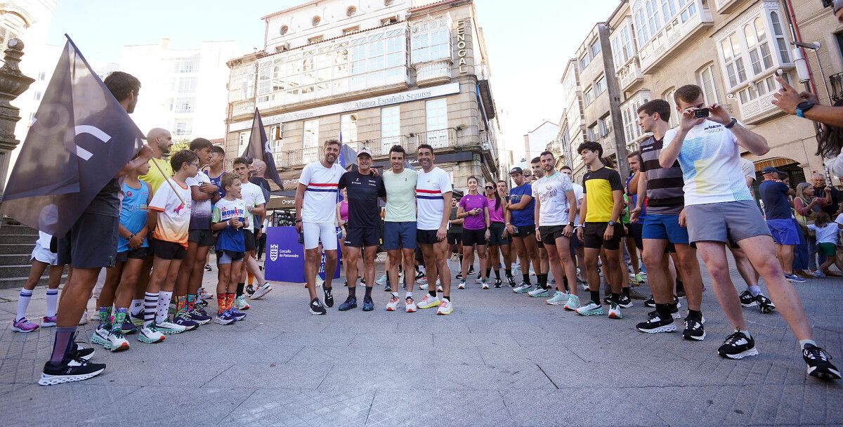 Javi Gómez Noya e Kristian Blummenfelt comparten adestramento en Pontevedra con atletas afeccionados