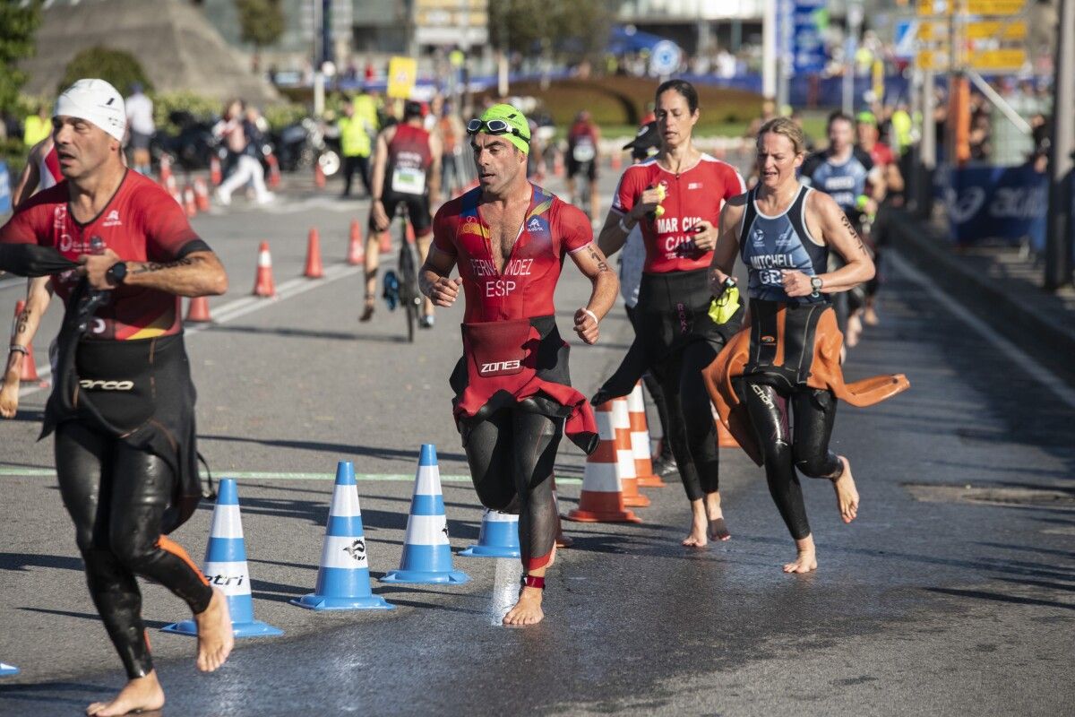 Tríatlon Standar e Aquabike de Grupos de Idade nas Series Mundiais de Pontevedra