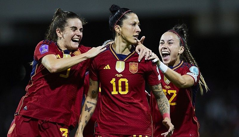 Partido de la UEFA Women's Nations League entre Italia y España