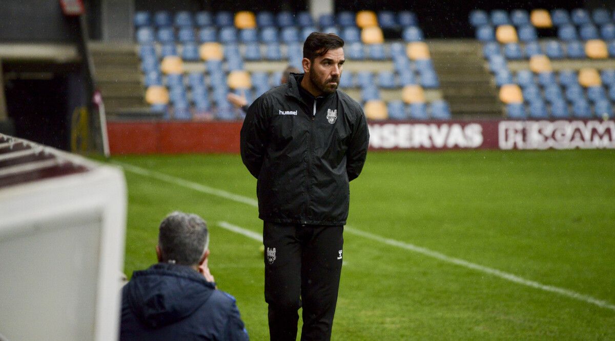 Jesús Ramos, en el partido entre Pontevedra B y Estradense en Pasarón