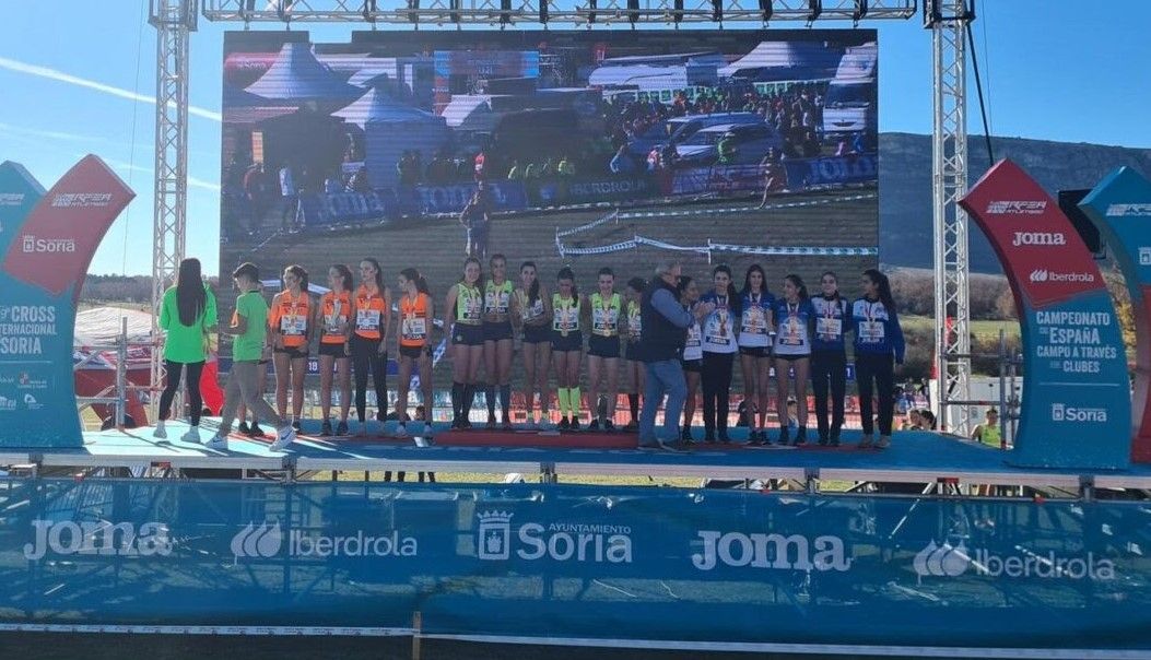 Podio sub-16 femenino del Campeonato de España Campo a Través en Soria