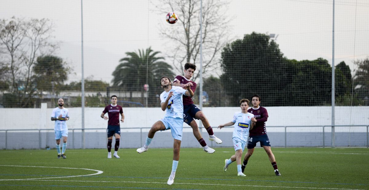 Partido entre Pontevedra B y Arosa en A Seca