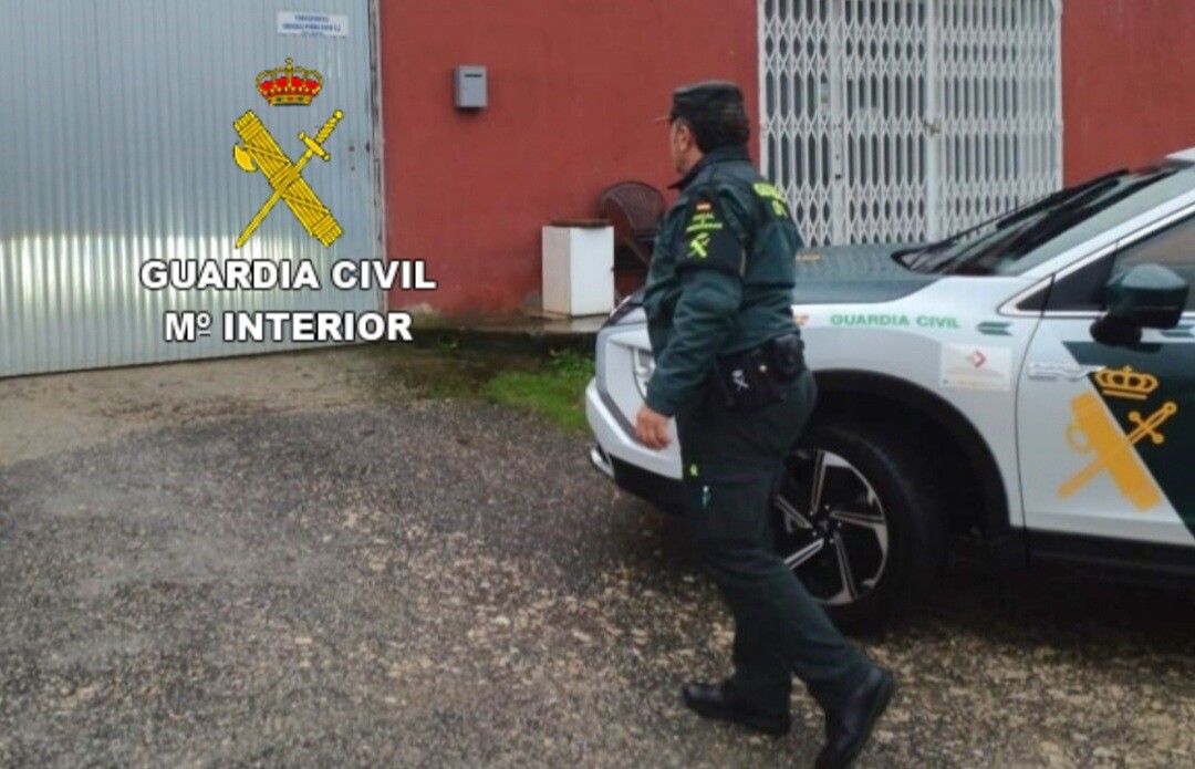 Agente de la Patrulla Fiscal y de Fronteras de la Guardia Civil