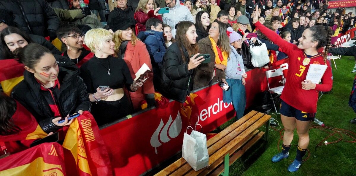 Tere Abelleira en el partido de Liga de Naciones entre España e Italia en Pasarón