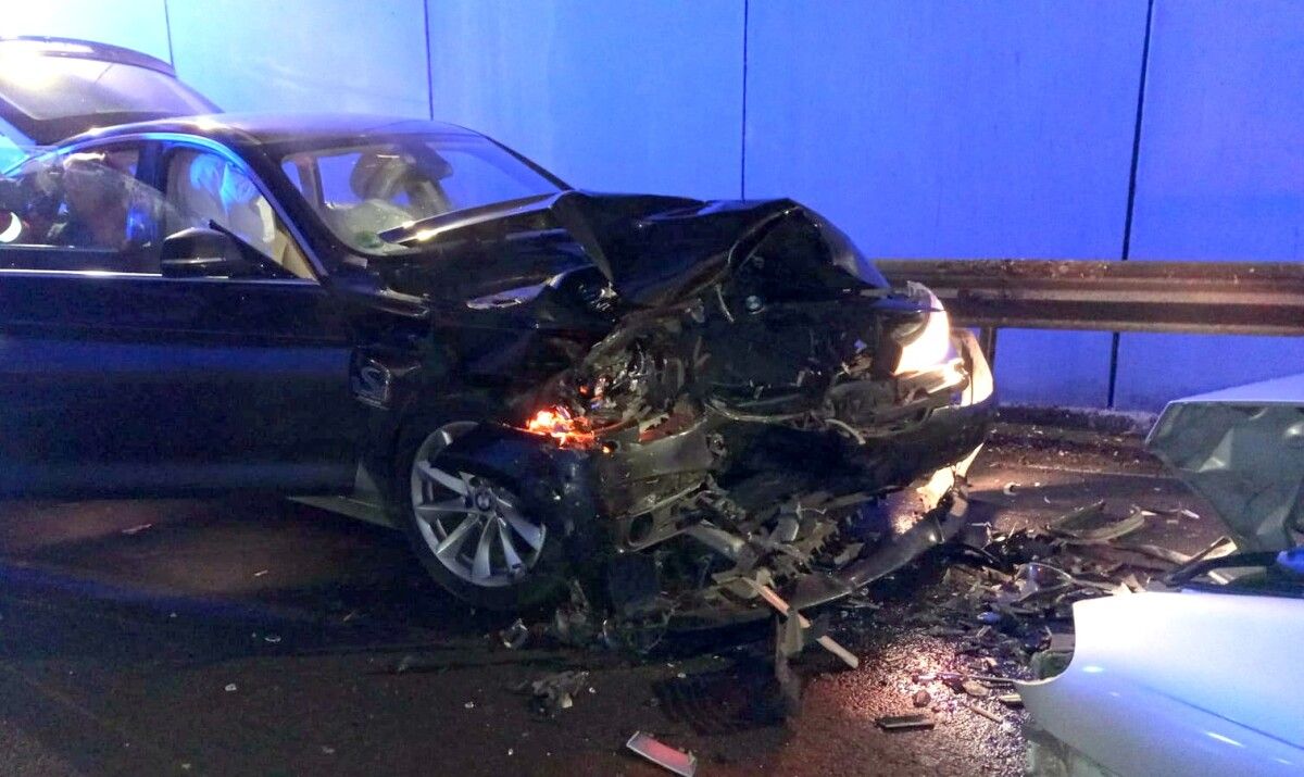 Estado en que quedaba el BMW tras el impacto