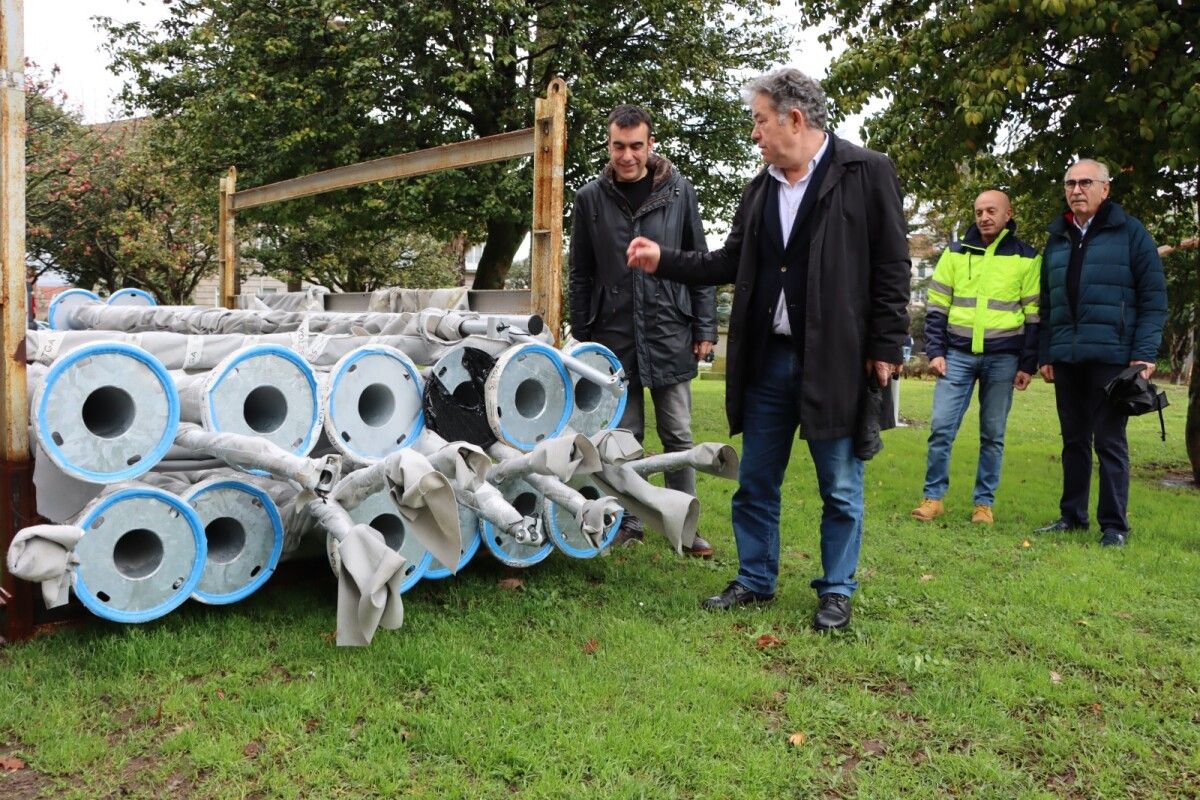 El alcalde comprueba los trabajos para la renovación de luminarias de la zona centro-sur de la ciudad