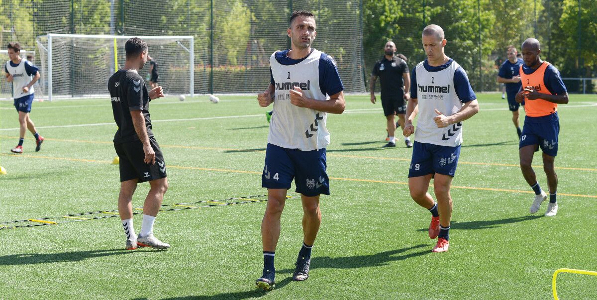 Churre, entrenando con el Pontevedra en A Xunqueira