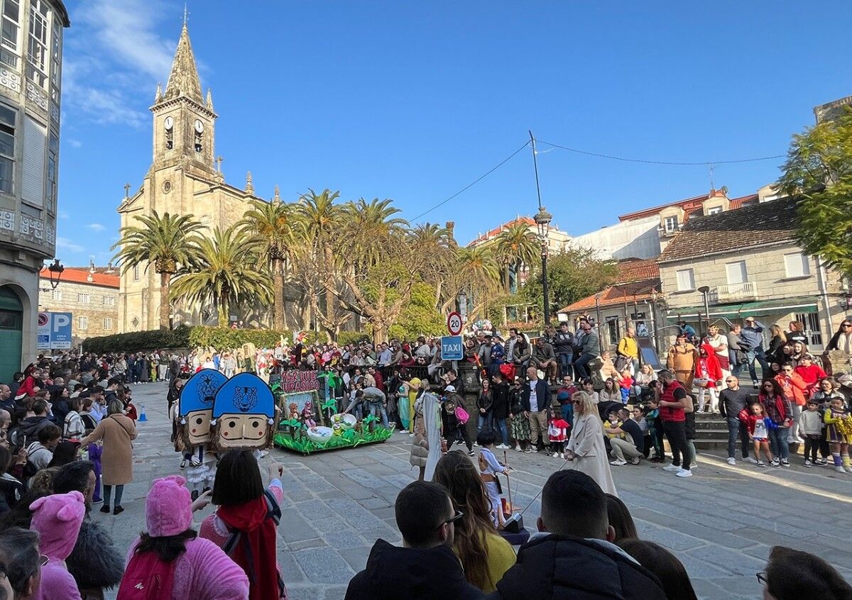 Desfile do Entroido en Caldas de Reis