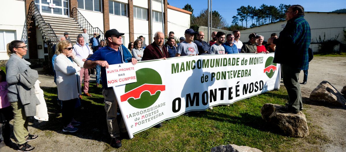 Cierre reivindicativo del campo de tiro de Cernadiñas Novas