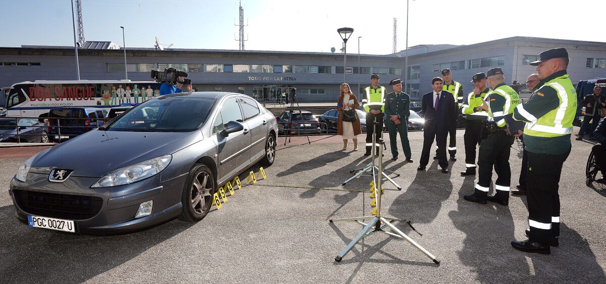 Presentación do equipo de reconstrución de accidentes de tráfico da Garda Civil de Pontevedra