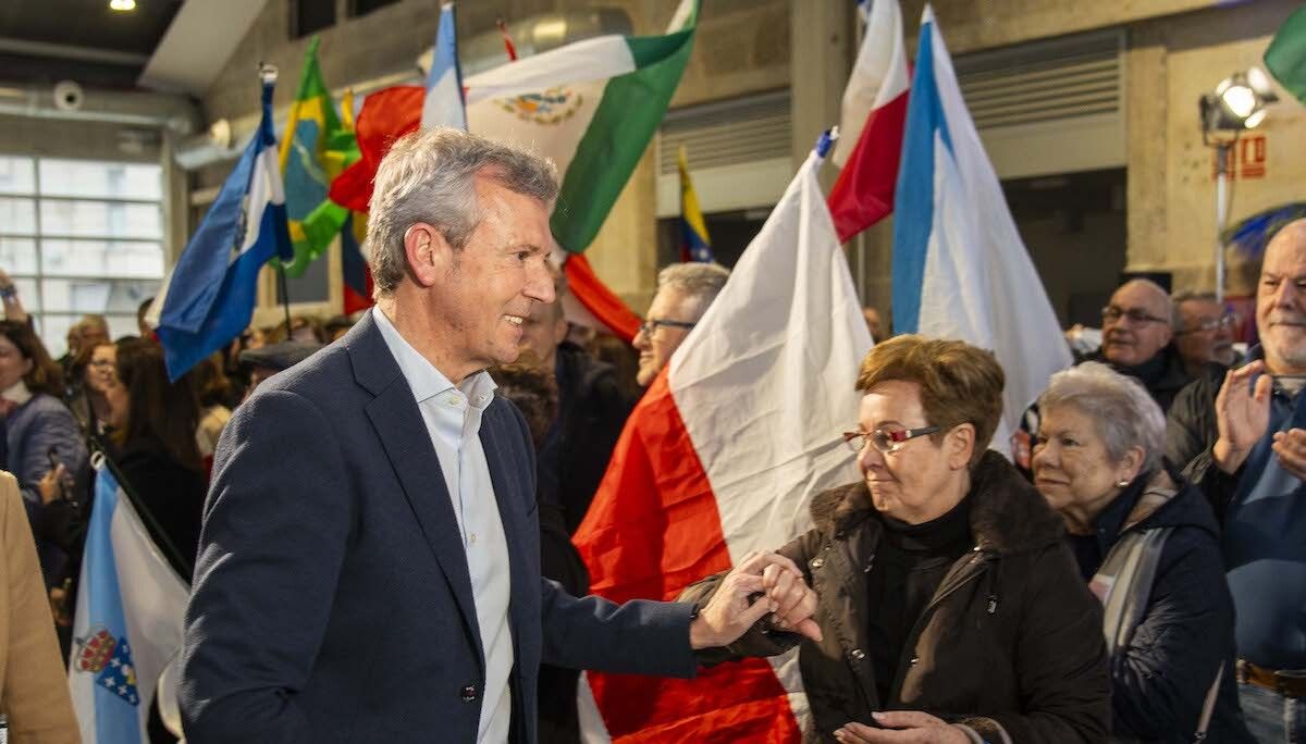 Acto electoral de Alfonso Rueda con emigrantes retornados