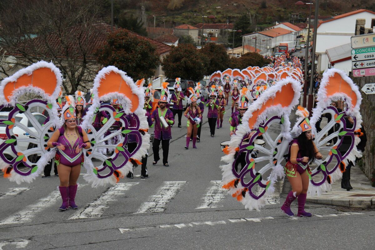 Desfile de entroido en A Lama