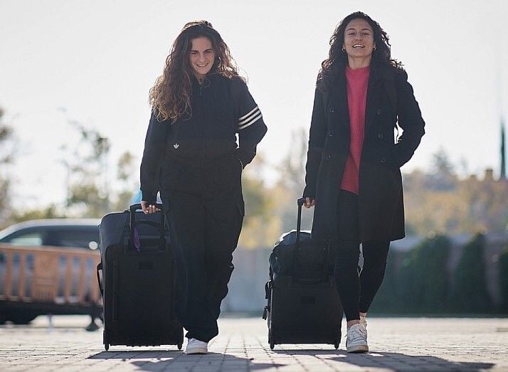 Teresa Abelleira, llegando a la última concentración de 2023 de la Selección Española Absoluta