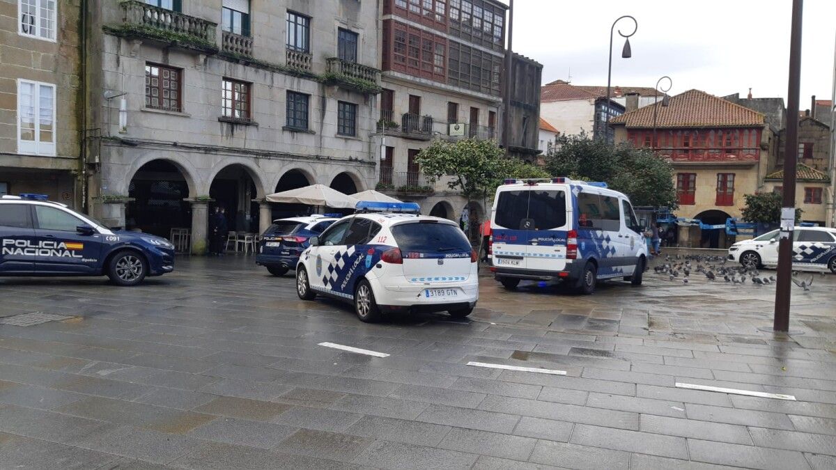 Intervención de las policías Local y Nacional en A Ferrería 