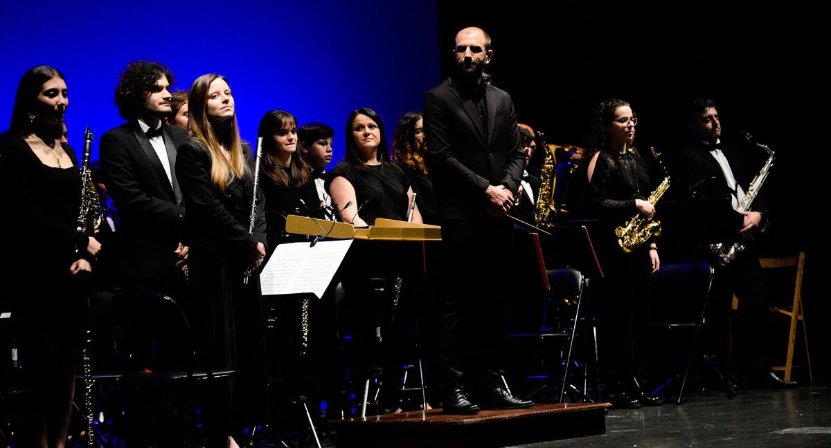 Espectáculo "Sinfonía máxica" del Mago Teto y la Banda de Salcedo en el Salón do Libro