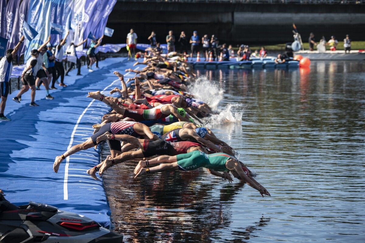 Carrera élite masculina de la Gran Final de las Series Mundiales de Triatlón en Pontevedra