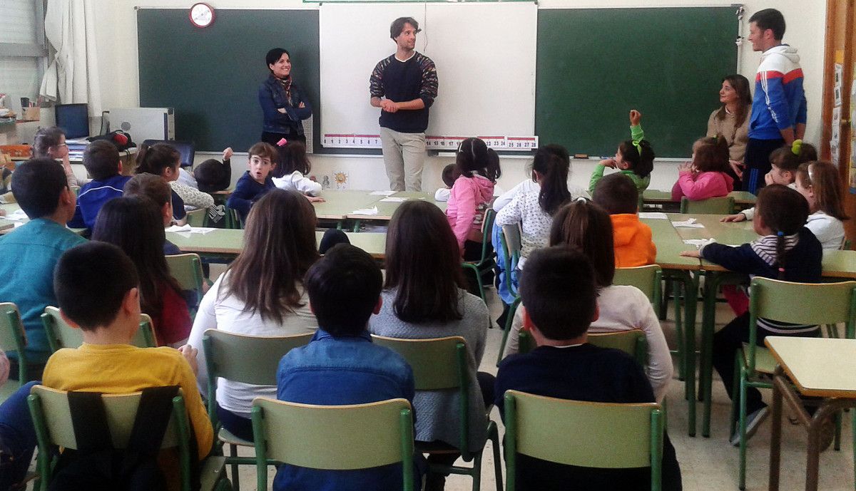 Charla de Anedia sobre nutrición, deporte y diabetes en el colegio de Ponte Sampaio