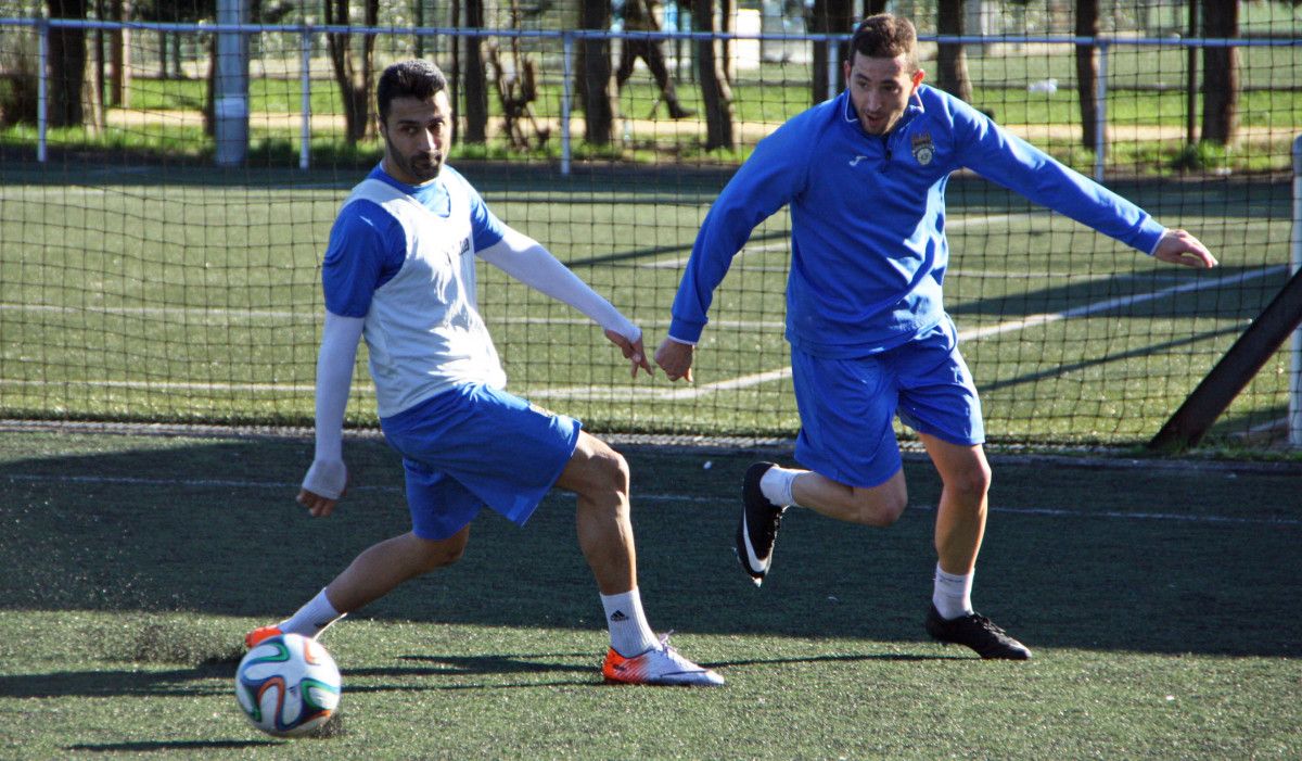 Tubo y Centrón en un entrenamiento del Pontevedra en A Xunqueira