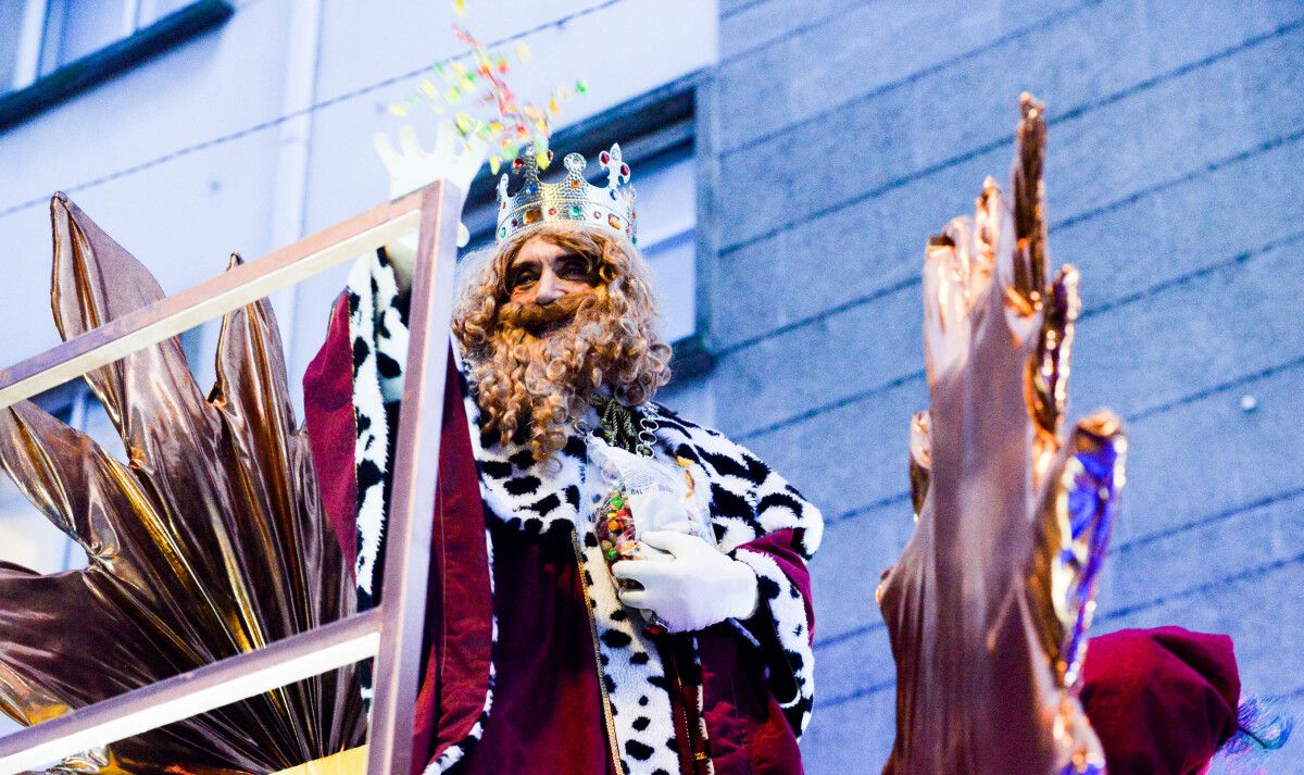 La Cabalgata de Reyes recorre las calles de Pontevedra