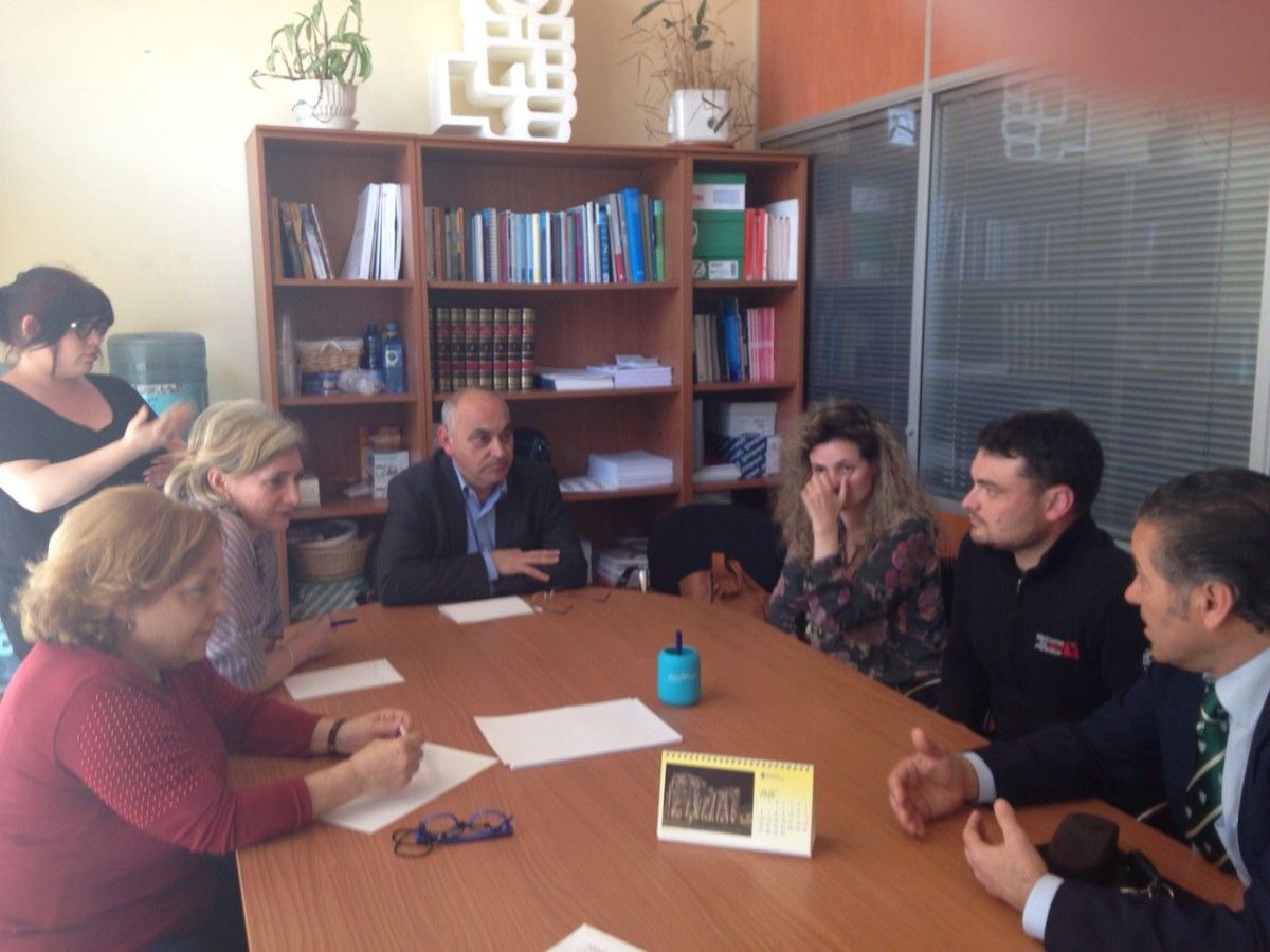 Reunión de la Asociación de Sordos co PSOE