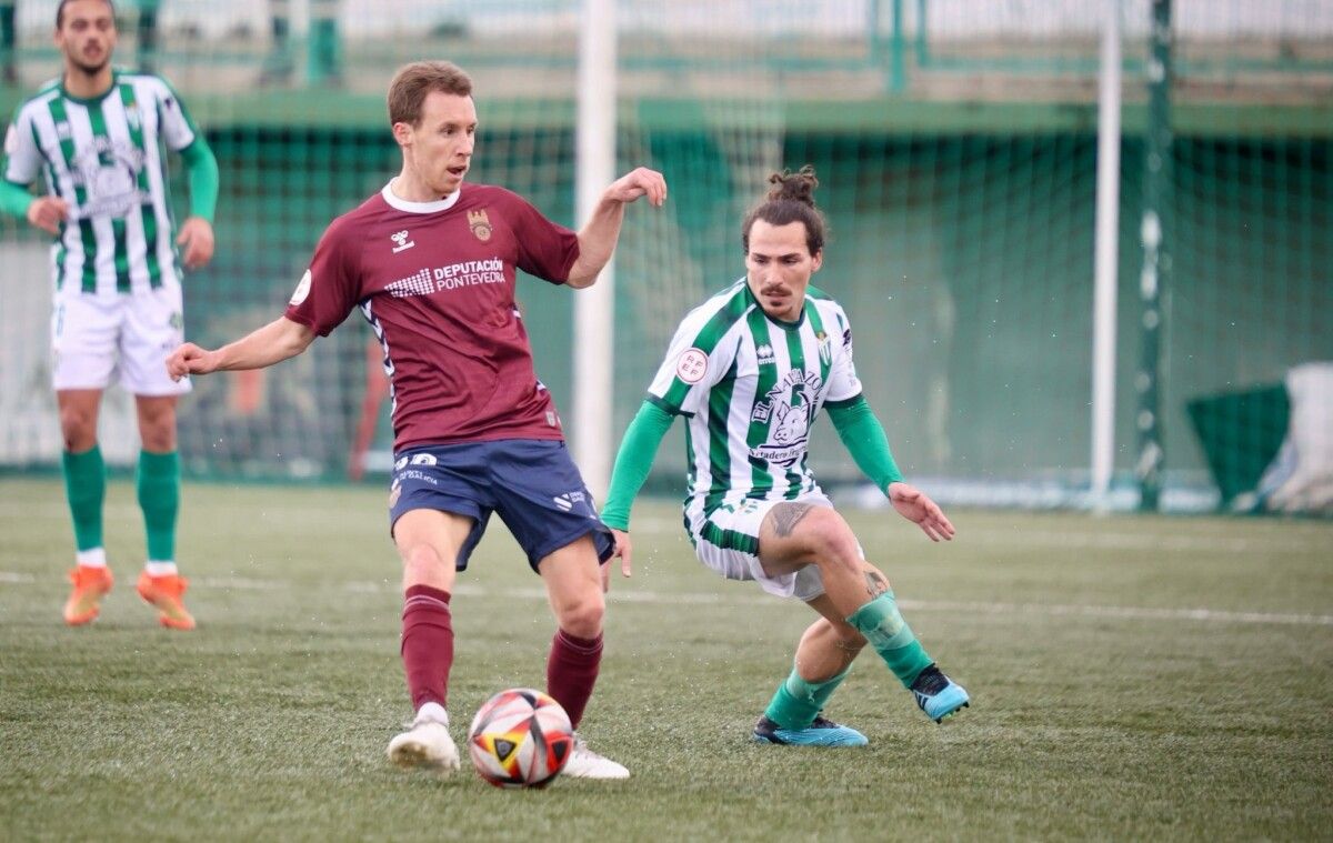 Partido entre Guijuelo y Pontevedra