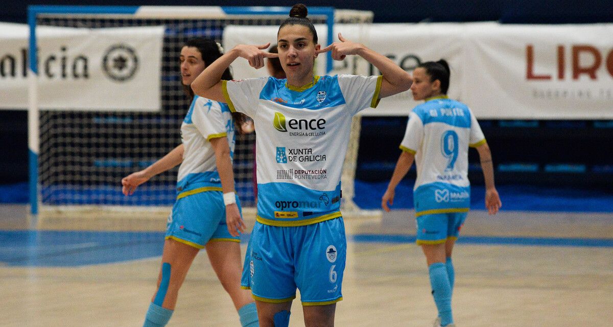 Partido de liga entre Marín Futsal y Alcorcón en A Raña