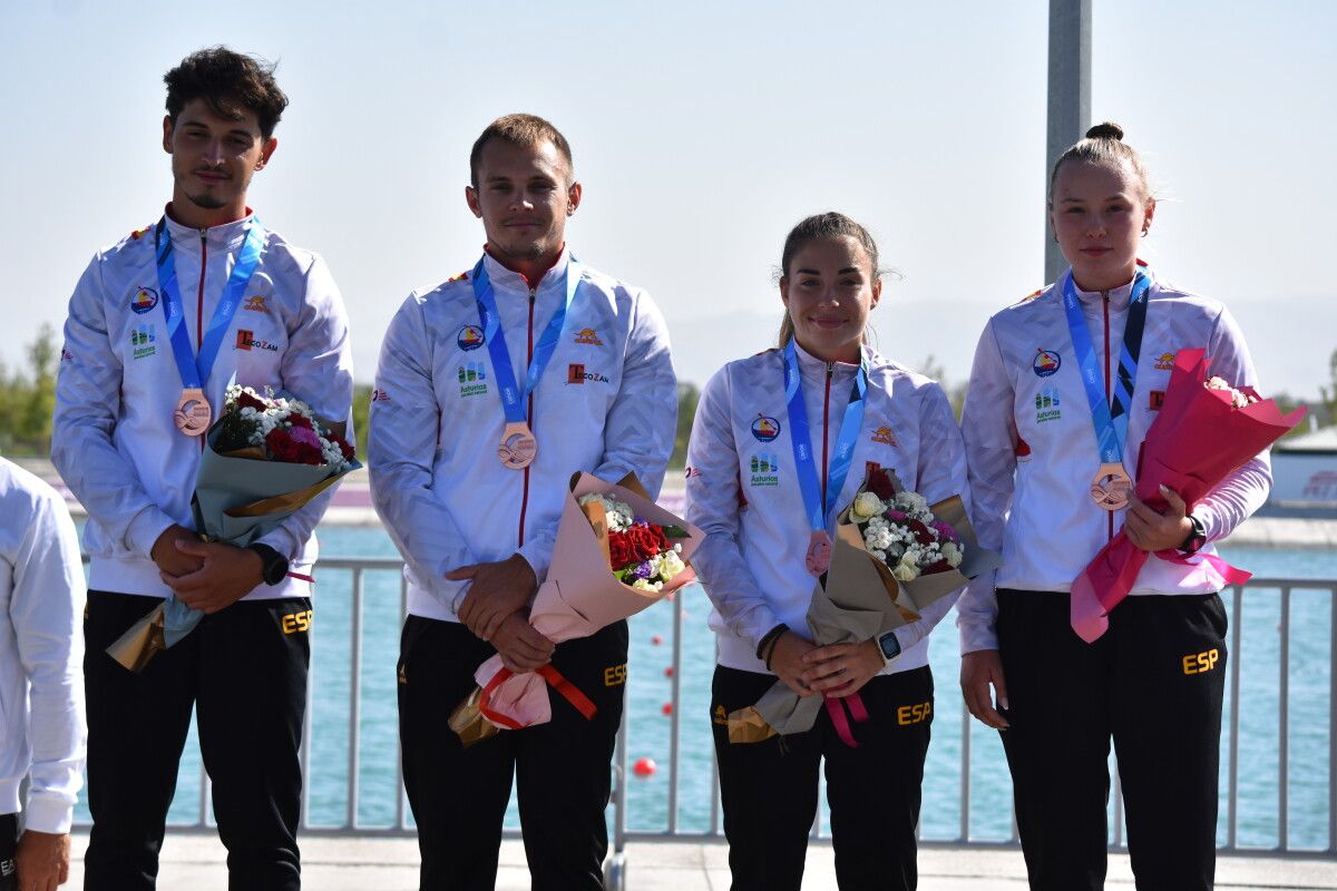 Manuel Fontán, Adrián Sieiro, Valeria Oliveira y Vikttoriia Yarchevska