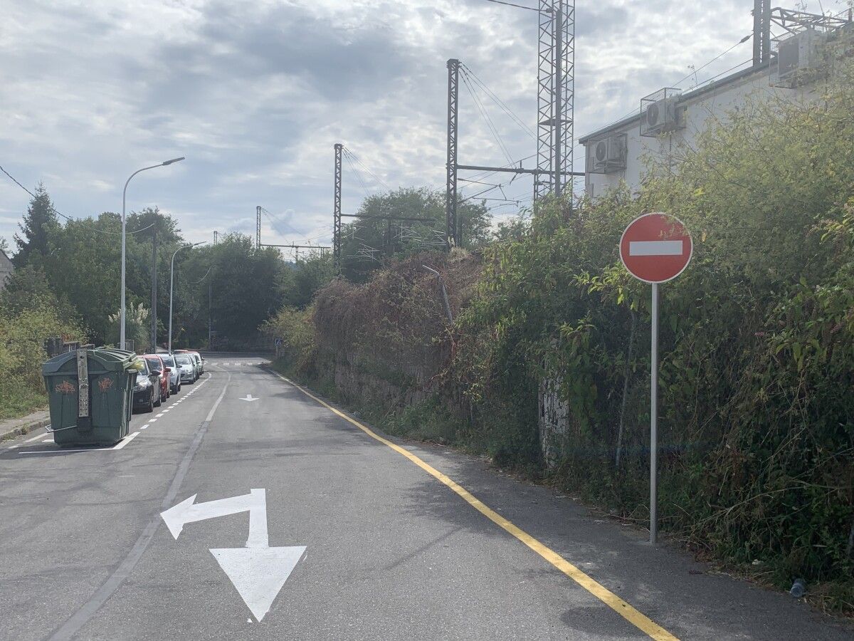 Calle Otero Pedrayo na confluencia con Entrevías