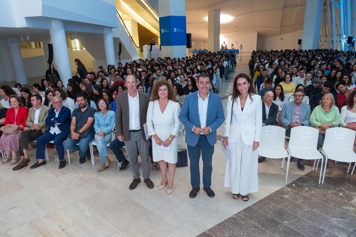 Acto de bienvenida la una nueva generación de maestras que se incorporan este curso a las aulas gallegas