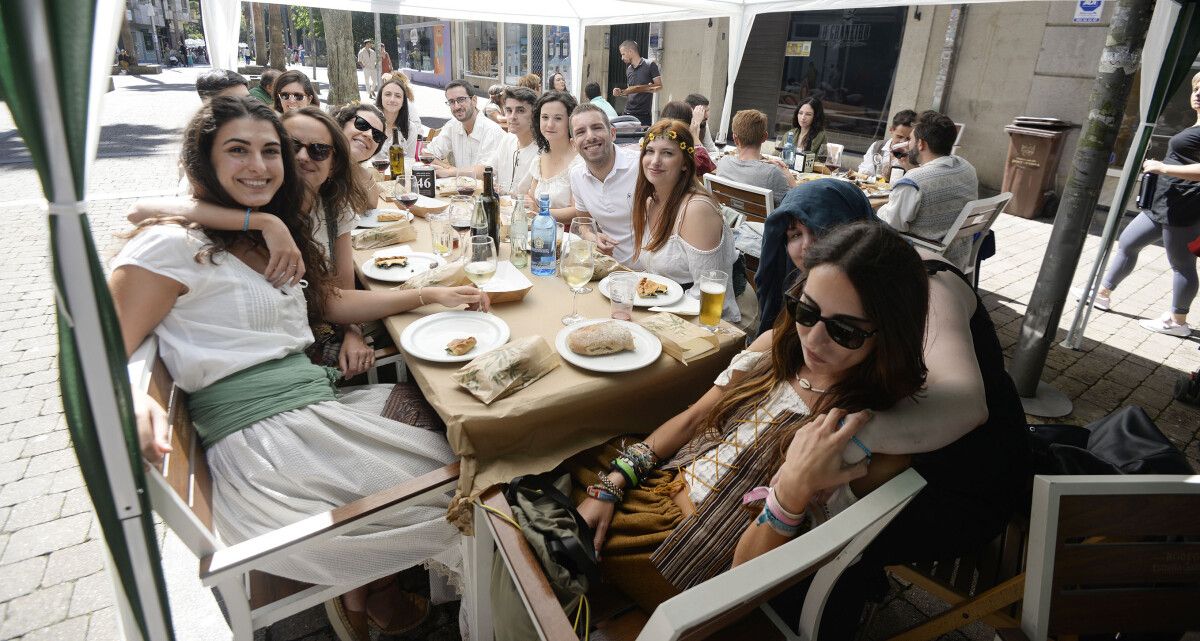 Comidas en la calle en la Feira Franca 2024