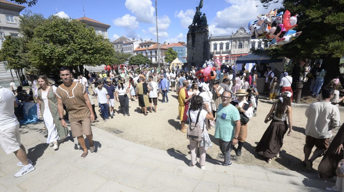 Ambiente en las calles durante la Feira Franca 2024