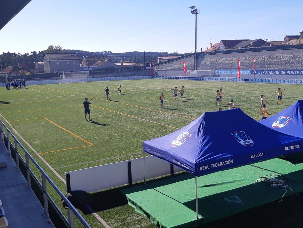 Campo de fútbol da Senra, en Ribadumia