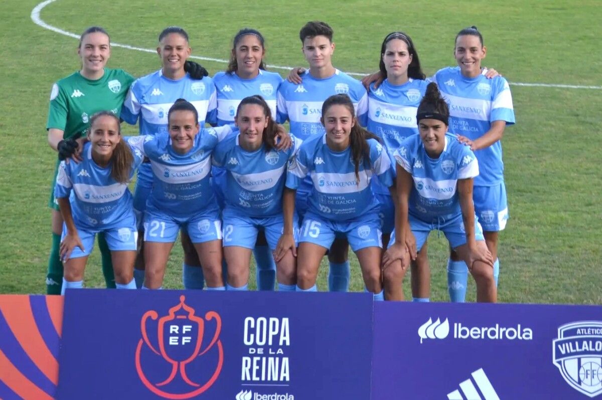 Equipo del Atlético Villalonga en la eliminatoria de Copa de la Reina frente al Deportivo