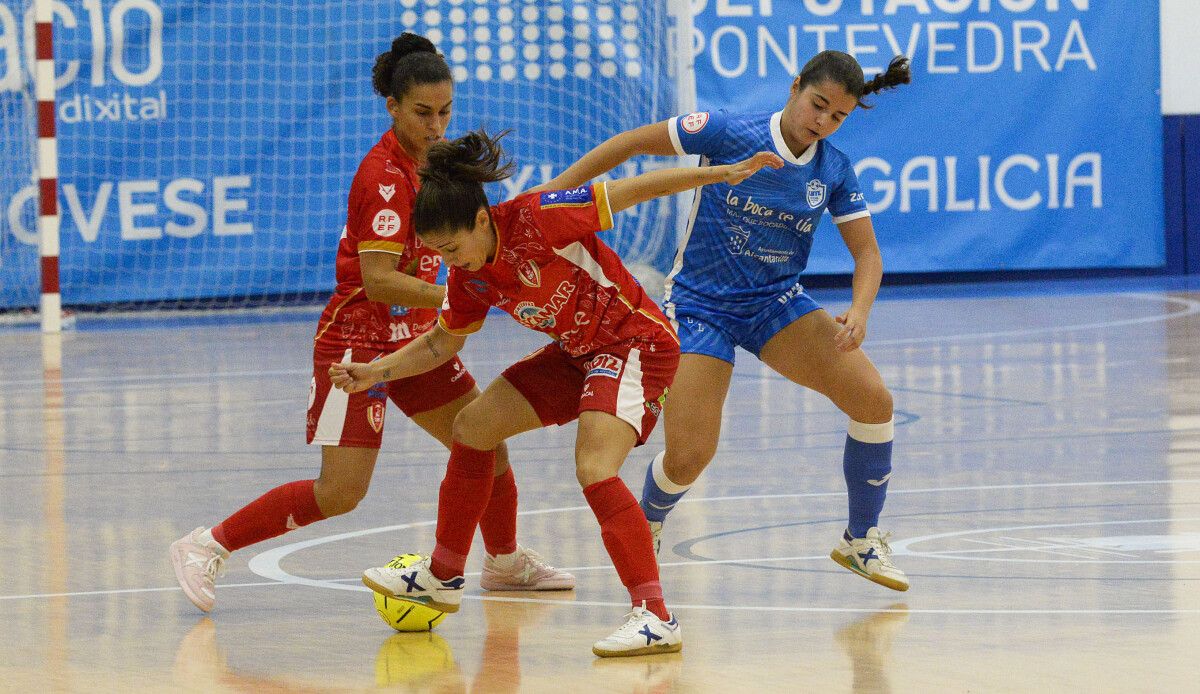 Partido de liga entre Poio Pescamar e LBTL Futsal Alcantarilla na Seca