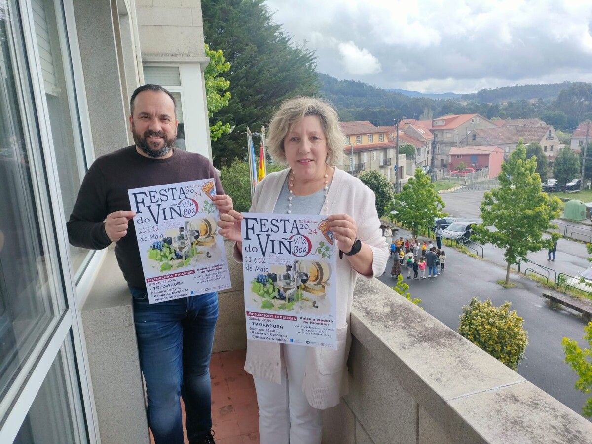 César Poza y Carmen Gallego presentaron la Festa do Viño de Vilaboa