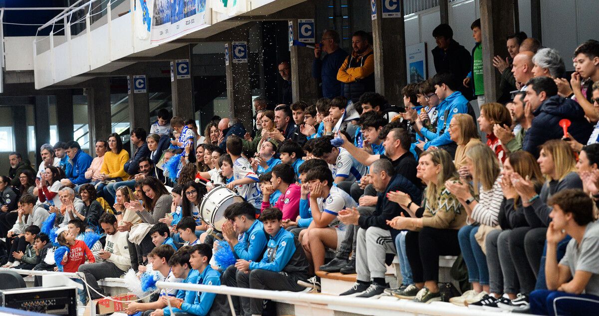 Partido de liga entre Cisne y Eón Horneo BM Alicante en el Municipal