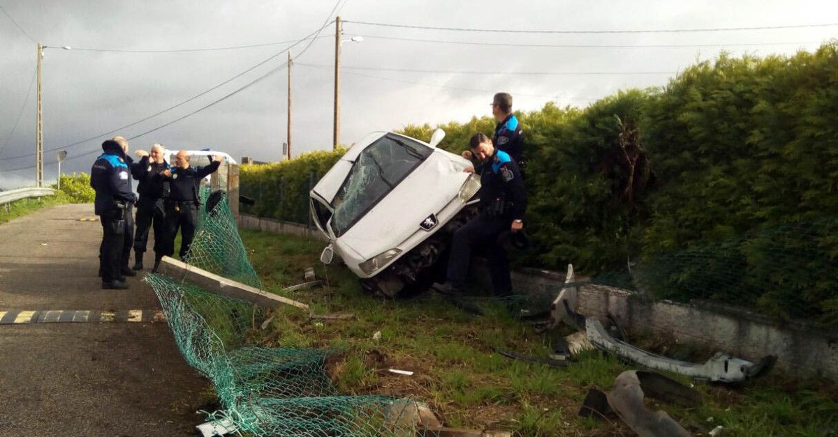 Estado en el que quedó el coche perseguido tras el accidente