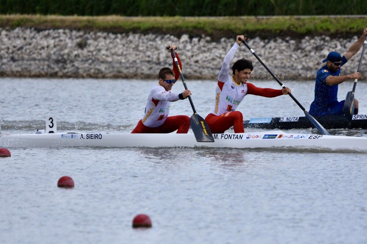 Adrián Sieiro y Manuel Fontán en la primera jornada del Campeonato de Europa Sprint en Szeged