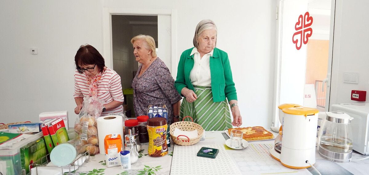 Pilar, María Teresa y María Eugenia, voluntarias de Cáritas