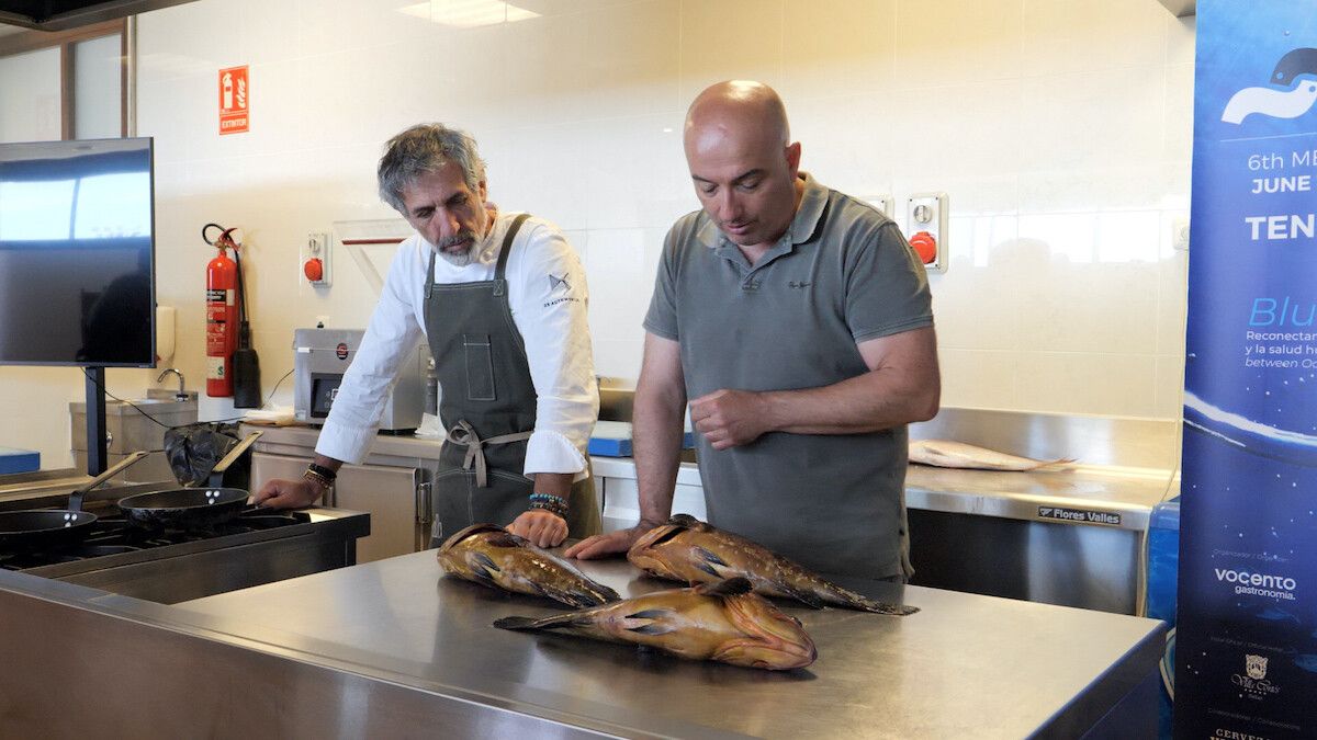 Taller de Roberto Rodríguez y Pepe Solla para cocineros y pescadores de Tenerife