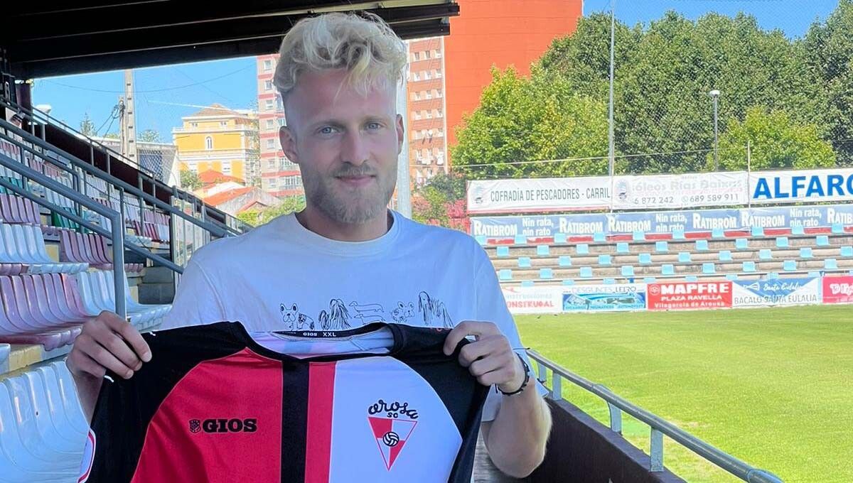 José Rivera, en su presentación como jugador del Arosa