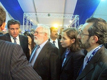 Visita del ministro Cañete al stand de Asime