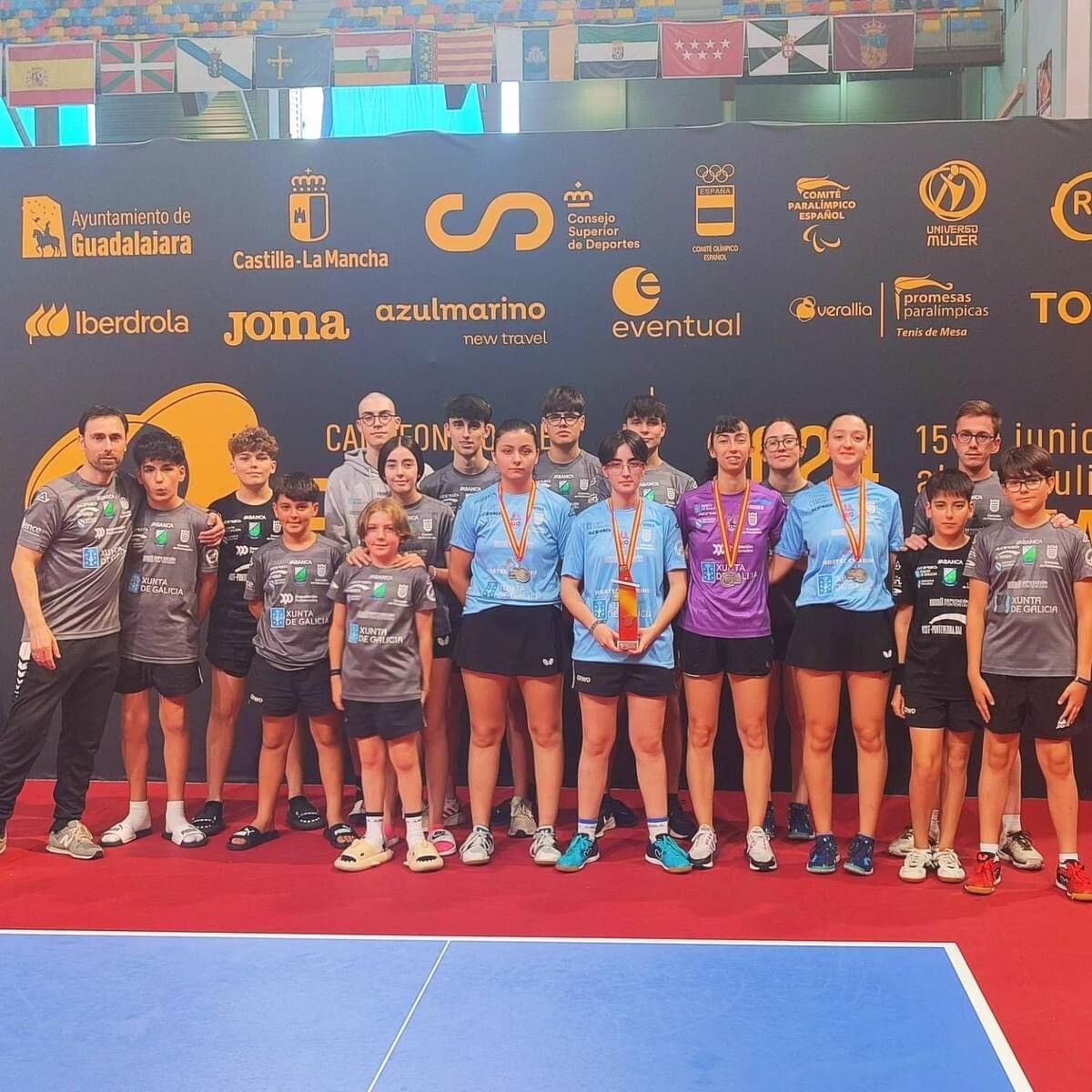 Plantilla del TM Monte Porreiro en los Campeonatos de España de Guadalajara 