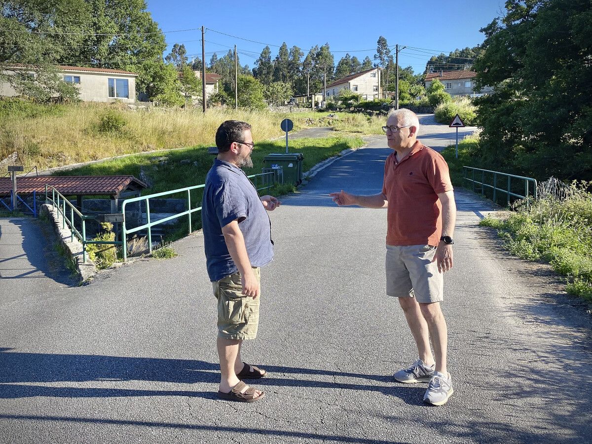 Los concejales del BNG en el vial Borela-Mirón