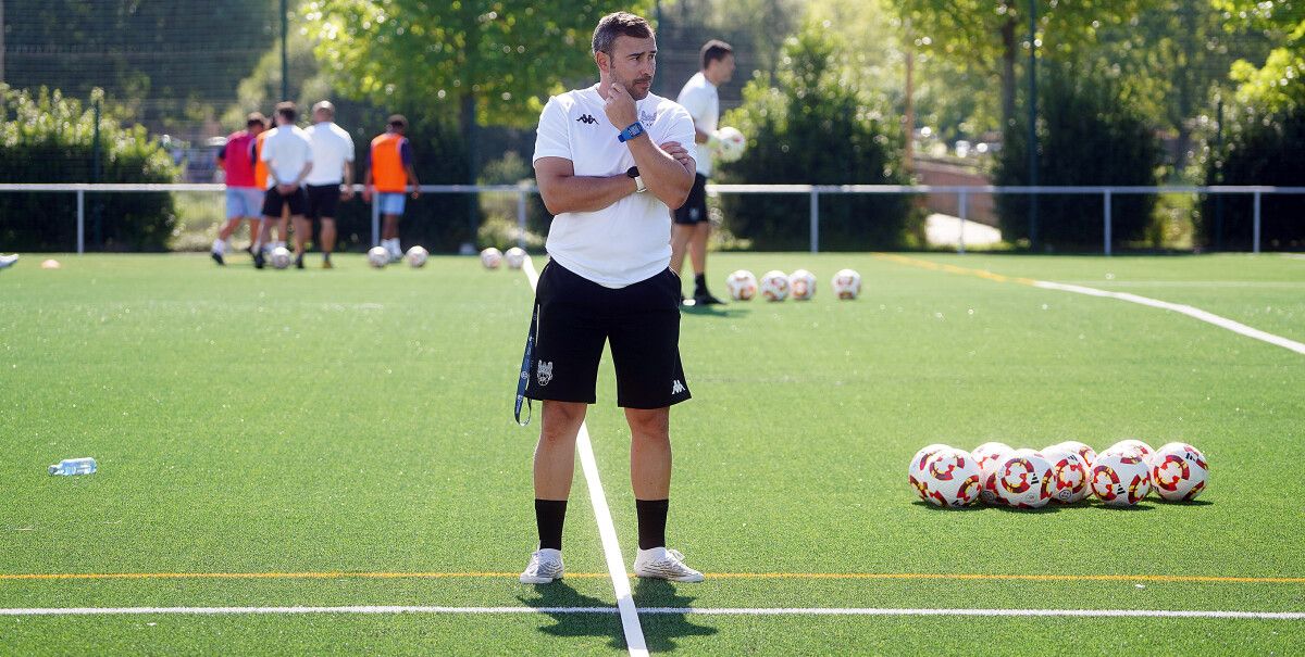 Yago Iglesias, en el primer entrenamiento del Pontevedra CF 24/25