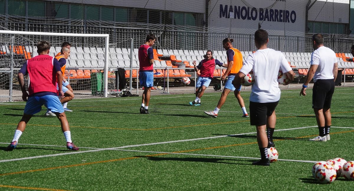 Entrenamiento del Pontevedra CF 24/25 en A Xunqueira