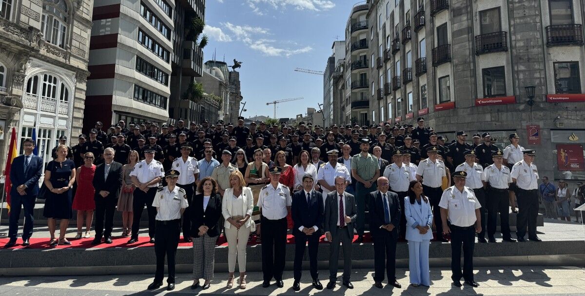 Presentación en Vigo de los nuevos policías en prácticas para todo Galicia