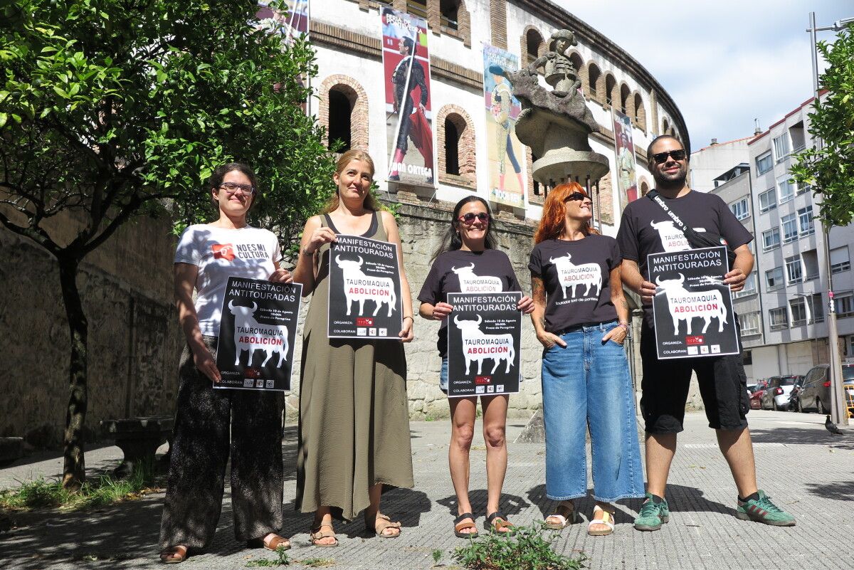 Presentación de la manifestación antitaurina