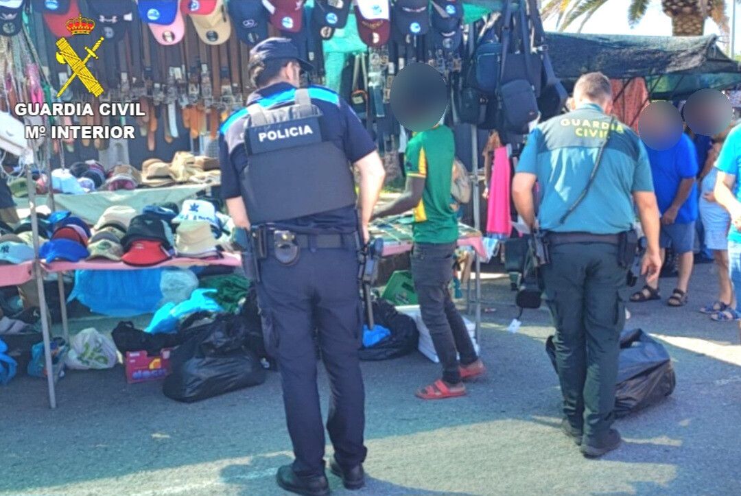 Intervención en el mercadillo de Baltar